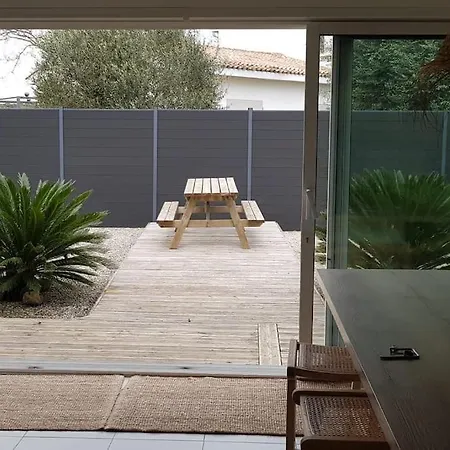 Casa Marcel Déco Sympa Au Calme Dans La Pinède Hébergement de vacances *